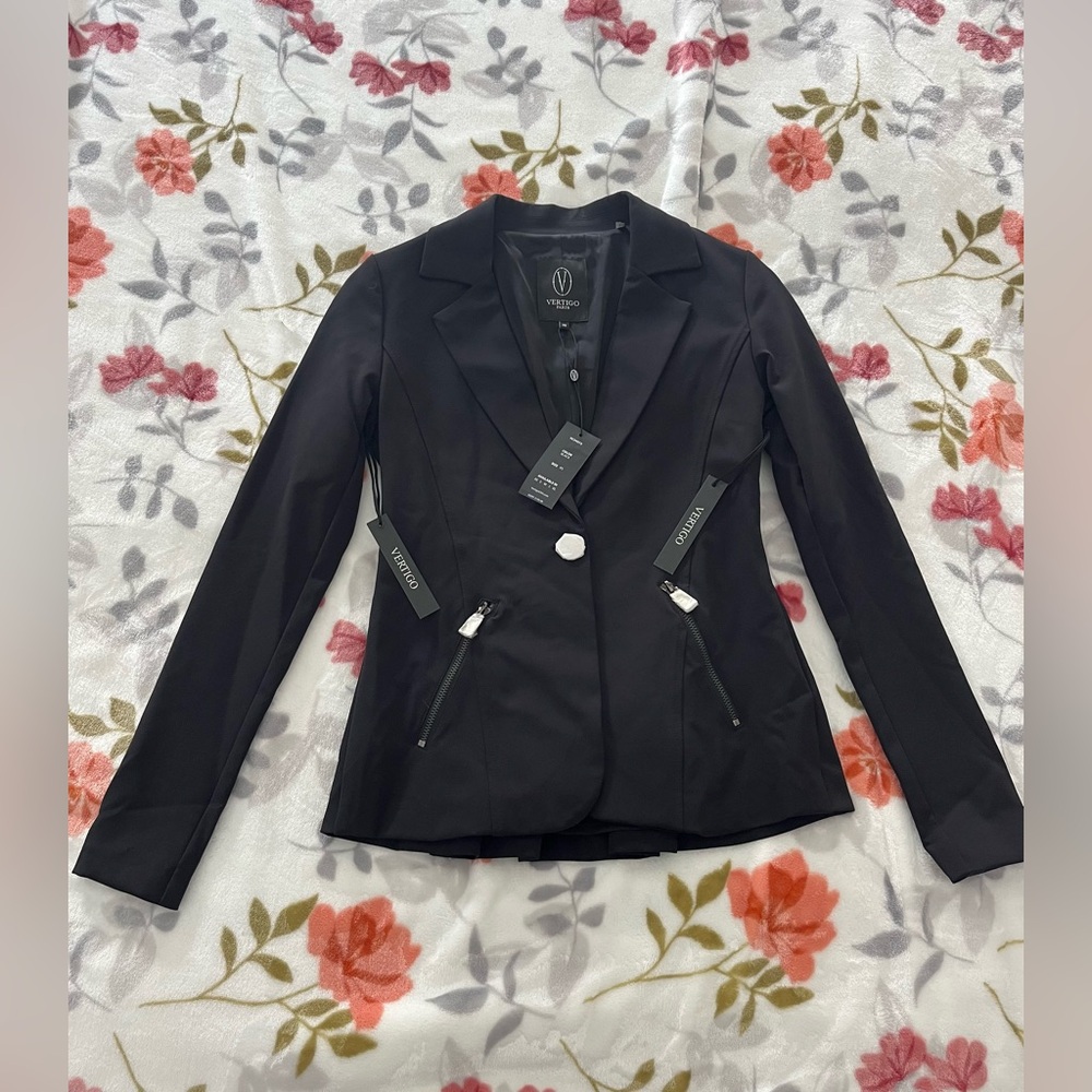NWT: Vertigo Paris Women's Blazer